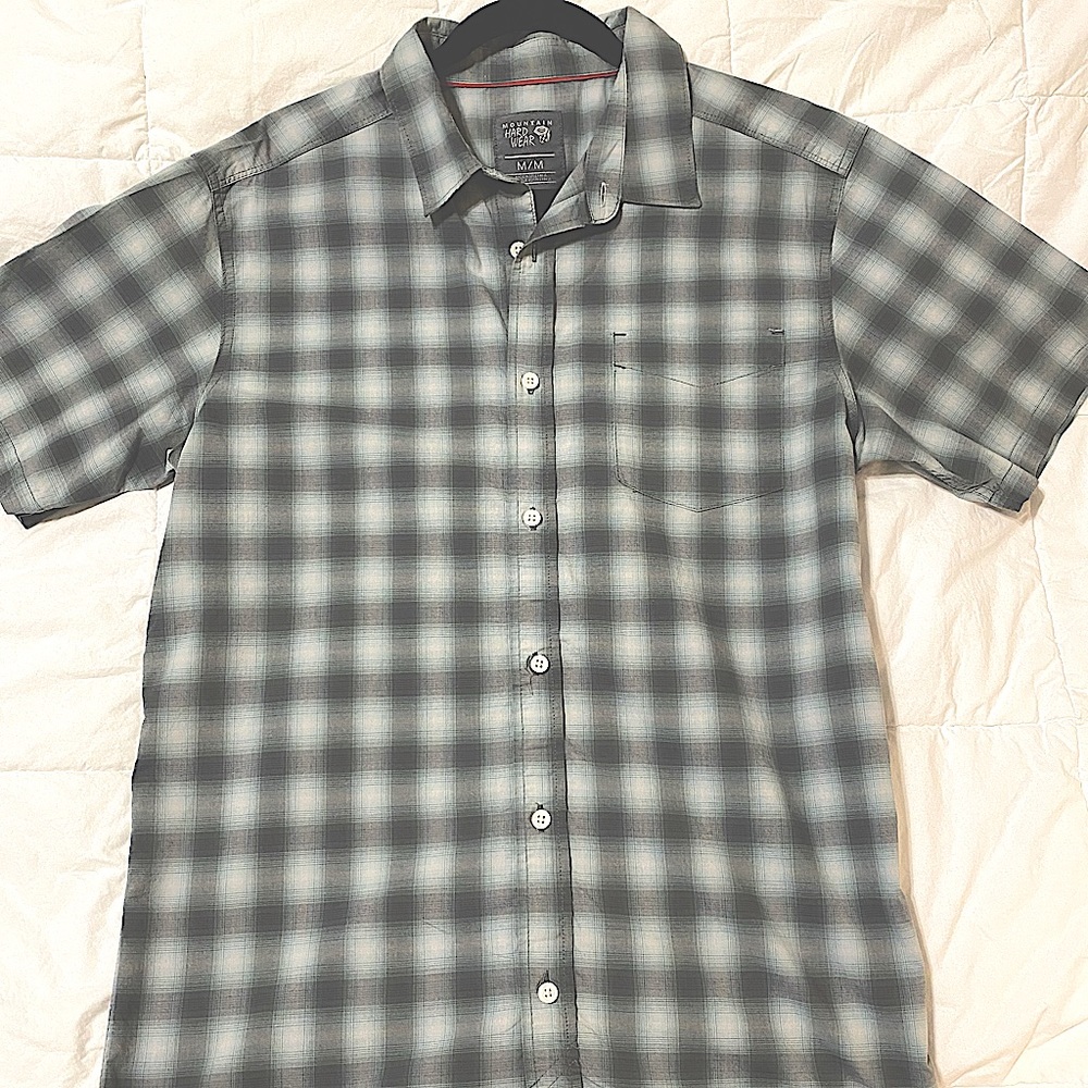 Mountain hardwear men's blue/grey collared button down shirt